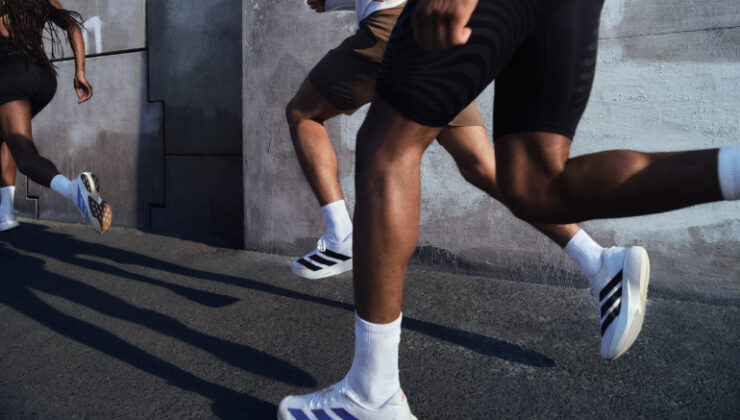Yeni adidas EVO SL ile Her Adımda Hızı Hisset