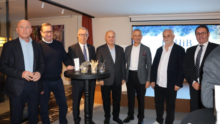 Tekstil Sektörü Tasarım Ve Dijitalleşmeyle Yeniden Toparlanmayı Hedefliyor