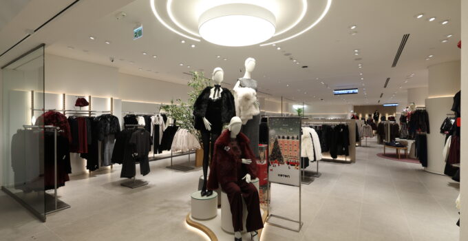Koton Capitol Mağazası Yenilenerek Capitol AVM’de Hizmete Açıldı