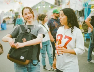 Herschel Çantalarda Sürdürülebilir Şıklık: Sevgililer Gününe Özel İşlevsel Seçenekler