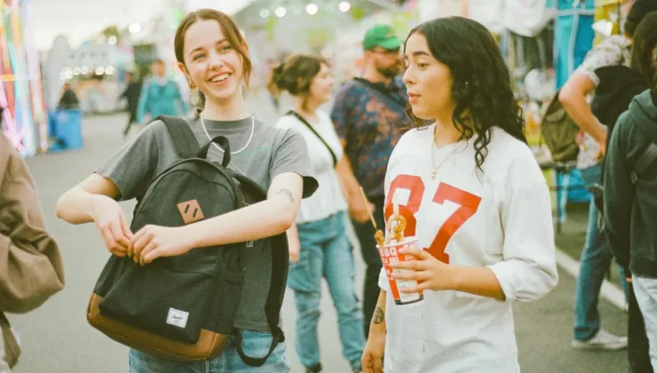 Herschel Çantalarda Sürdürülebilir Şıklık: Sevgililer Gününe Özel İşlevsel Seçenekler