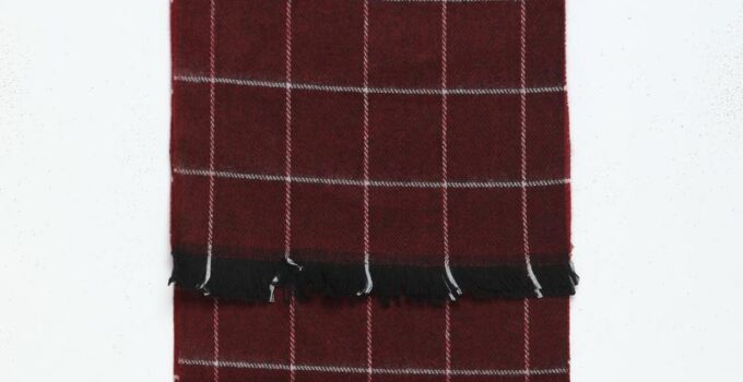 Ramsey Erkek Modasında Kaşmir Şıklığı: Sevgililer Günü İçin İncelikte Zirve