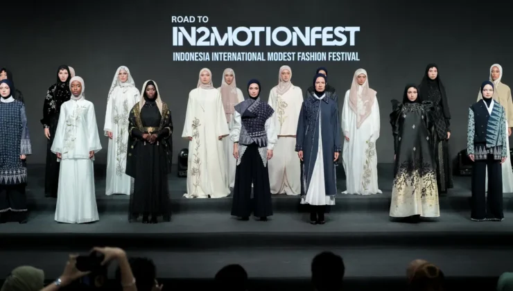 Endonezya Moda Tasarımcıları İstanbul’da Tarihi Sahneye Çıktı
