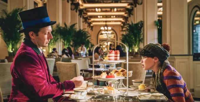 The Peninsula Hong Kong Bayrak Açtı: Prestijli Müzikal Eşliğinde Lüks Konaklama