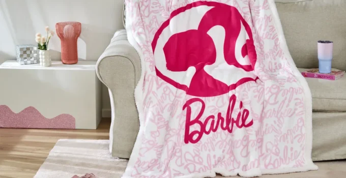 Barbie Teması TAÇ ile Odadan Banyoya Taşınıyor